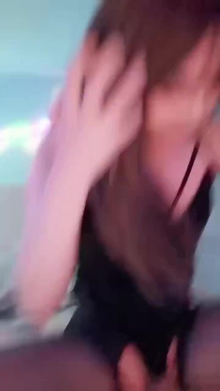Em ladyboy mình dây cưỡi cặc dâm đãnh kích thích